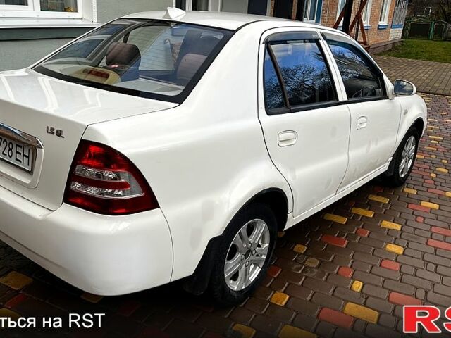 Белый Джили ЦК, объемом двигателя 1.5 л и пробегом 106 тыс. км за 1500 $, фото 3 на Automoto.ua