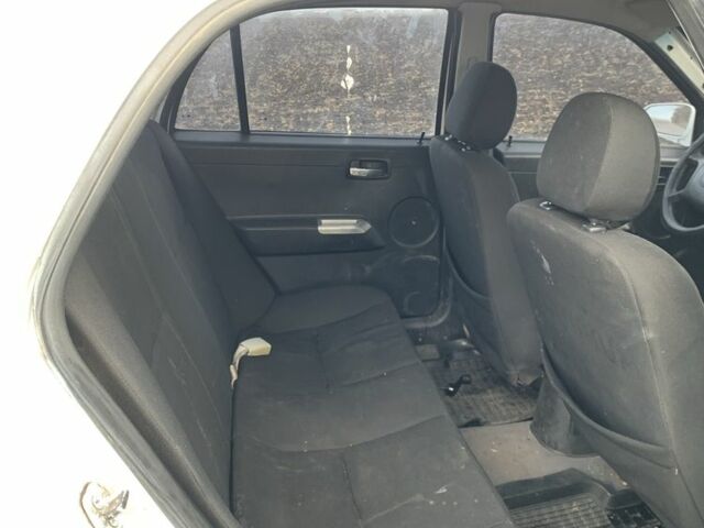 Джили ЦК 2013 в Глобино на Automoto.ua Белый Джили ЦК, объемом двигателя 1.5 л и пробегом 254 тыс. км за 850 $, фото 7 на Automoto.ua