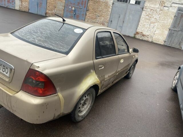 Бежевый Джили ЦК, объемом двигателя 1.5 л и пробегом 263 тыс. км за 750 $, фото 3 на Automoto.ua