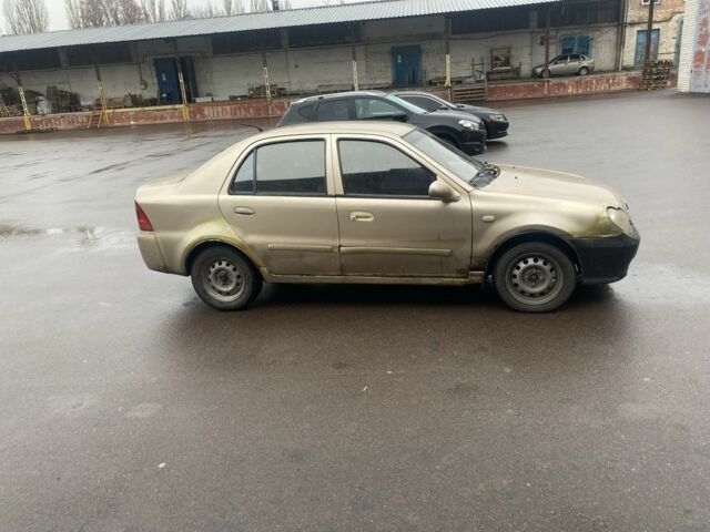 Бежевый Джили ЦК, объемом двигателя 1.5 л и пробегом 263 тыс. км за 750 $, фото 4 на Automoto.ua