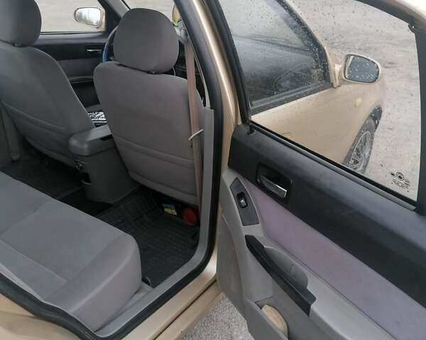 Бежевый Джили ЦК, объемом двигателя 1.5 л и пробегом 129 тыс. км за 2500 $, фото 9 на Automoto.ua