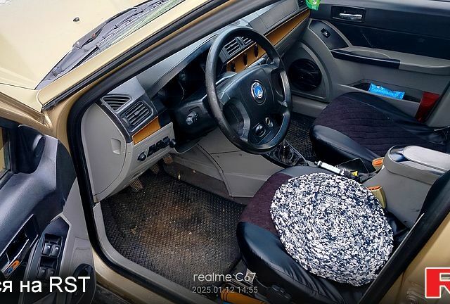 Бежевый Джили ЦК, объемом двигателя 1.5 л и пробегом 215 тыс. км за 1250 $, фото 4 на Automoto.ua