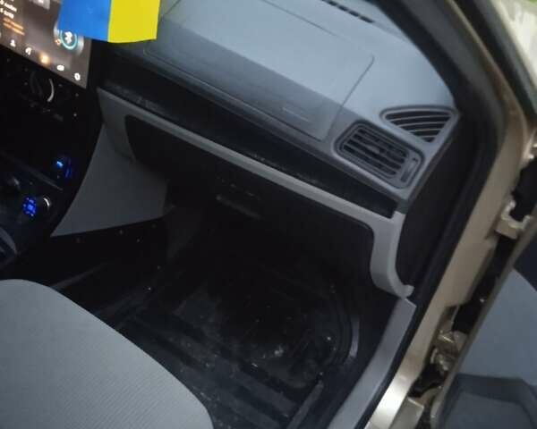 Бежевий Джилі ЦК, об'ємом двигуна 1.5 л та пробігом 125 тис. км за 2100 $, фото 10 на Automoto.ua