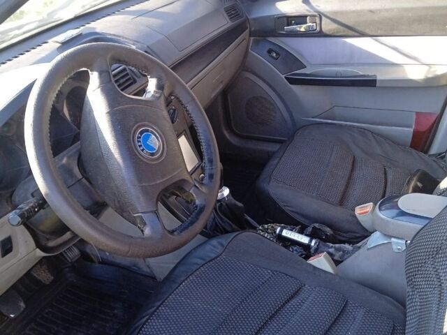 Бежевый Джили ЦК, объемом двигателя 0 л и пробегом 137 тыс. км за 1500 $, фото 1 на Automoto.ua