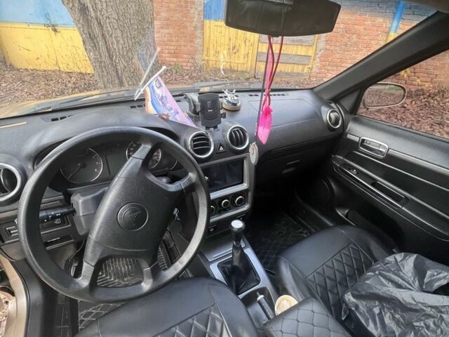 Бежевый Джили ЦК, объемом двигателя 1.5 л и пробегом 166 тыс. км за 1600 $, фото 6 на Automoto.ua