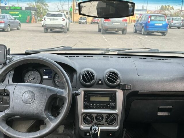 Джилі ЦК 2013 у Миколаєві на Automoto.ua Бежевий Джилі ЦК, об'ємом двигуна 1.5 л та пробігом 200 тис. км за 2634 $, фото 6 на Automoto.ua