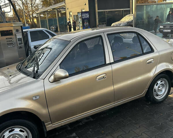 Бежевый Джили ЦК, объемом двигателя 1.5 л и пробегом 19 тыс. км за 3800 $, фото 2 на Automoto.ua