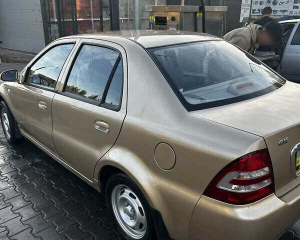 Бежевый Джили ЦК, объемом двигателя 1.5 л и пробегом 19 тыс. км за 3800 $, фото 3 на Automoto.ua