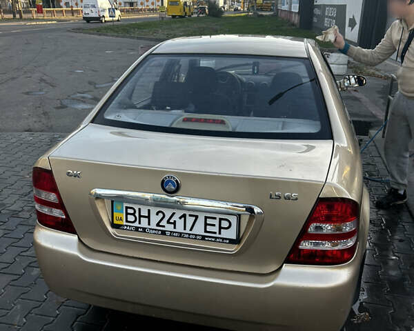 Бежевый Джили ЦК, объемом двигателя 1.5 л и пробегом 19 тыс. км за 3800 $, фото 4 на Automoto.ua