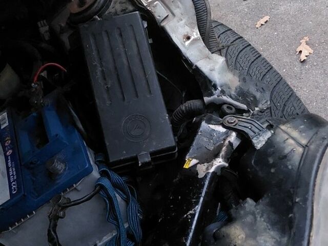 Чорний Джилі ЦК, об'ємом двигуна 1.5 л та пробігом 420 тис. км за 500 $, фото 1 на Automoto.ua