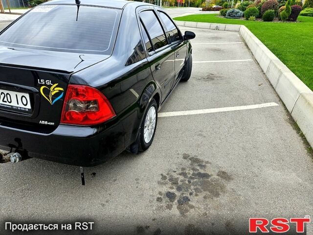 Черный Джили ЦК, объемом двигателя 1.5 л и пробегом 280 тыс. км за 2500 $, фото 2 на Automoto.ua