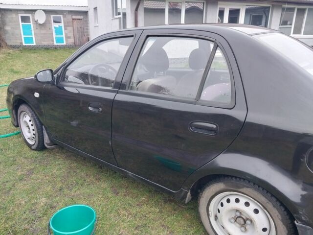 Джили ЦК 2012 в Вараш (Кузнецовск) на Automoto.ua Черный Джили ЦК, объемом двигателя 1.5 л и пробегом 39 тыс. км за 2000 $, фото 3 на Automoto.ua