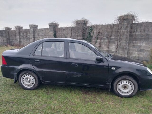 Джили ЦК 2012 в Вараш (Кузнецовск) на Automoto.ua Черный Джили ЦК, объемом двигателя 1.5 л и пробегом 39 тыс. км за 2000 $, фото 4 на Automoto.ua