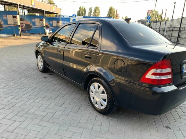 Черный Джили ЦК, объемом двигателя 1.5 л и пробегом 125 тыс. км за 2128 $, фото 2 на Automoto.ua