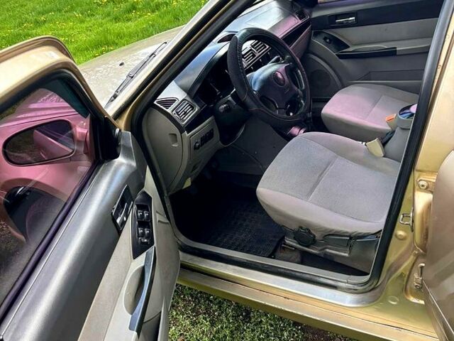 Желтый Джили ЦК, объемом двигателя 1.5 л и пробегом 120 тыс. км за 2200 $, фото 8 на Automoto.ua