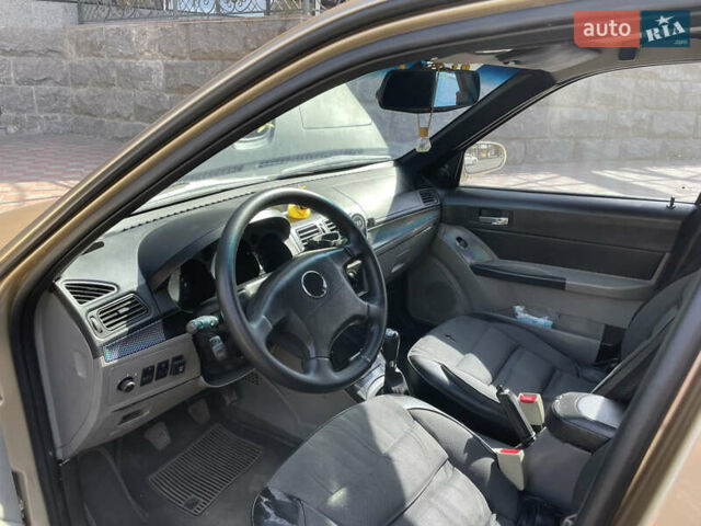 Желтый Джили ЦК, объемом двигателя 1.5 л и пробегом 238 тыс. км за 2700 $, фото 10 на Automoto.ua