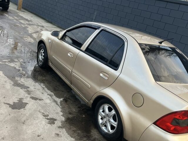 Желтый Джили ЦК, объемом двигателя 1.5 л и пробегом 168 тыс. км за 1670 $, фото 3 на Automoto.ua