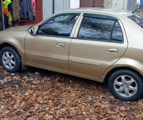 Желтый Джили ЦК, объемом двигателя 1.5 л и пробегом 209 тыс. км за 1400 $, фото 1 на Automoto.ua