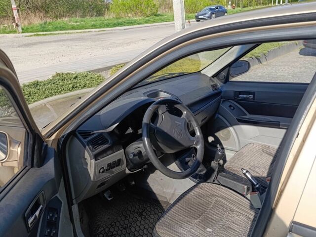 Желтый Джили ЦК, объемом двигателя 1.5 л и пробегом 150 тыс. км за 1700 $, фото 4 на Automoto.ua