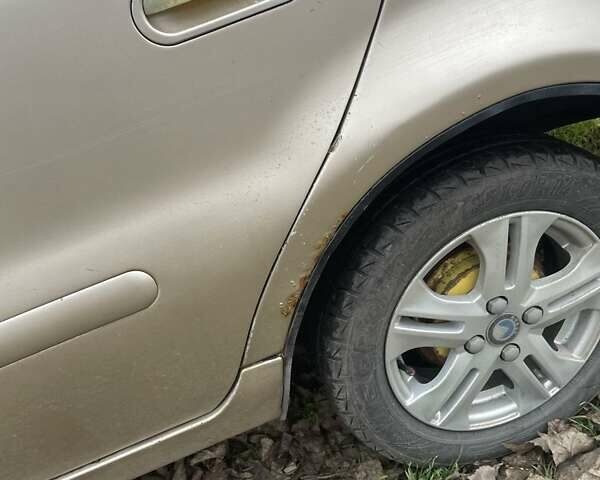 Желтый Джили ЦК, объемом двигателя 1.5 л и пробегом 140 тыс. км за 1500 $, фото 1 на Automoto.ua