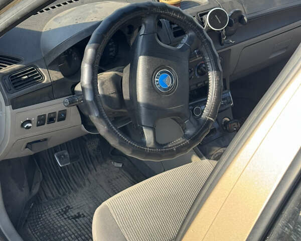 Желтый Джили ЦК, объемом двигателя 1.5 л и пробегом 170 тыс. км за 1400 $, фото 5 на Automoto.ua