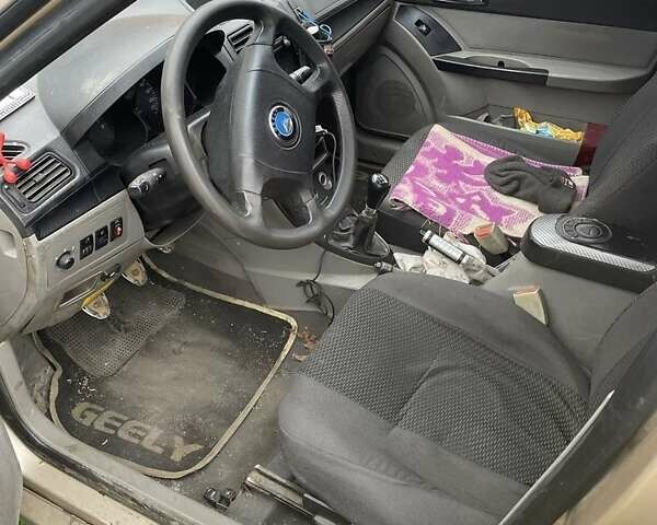 Желтый Джили ЦК, объемом двигателя 1.5 л и пробегом 140 тыс. км за 1500 $, фото 6 на Automoto.ua