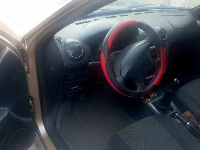 Желтый Джили ЦК, объемом двигателя 1.5 л и пробегом 130 тыс. км за 2000 $, фото 5 на Automoto.ua