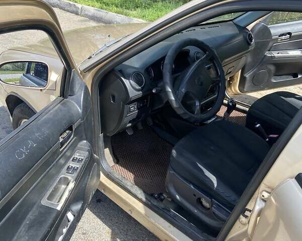 Джилі ЦК 2013 у Дніпро (Дніпропетровську) на Automoto.ua Жовтий Джилі ЦК, об'ємом двигуна 1.5 л та пробігом 200 тис. км за 1800 $, фото 8 на Automoto.ua