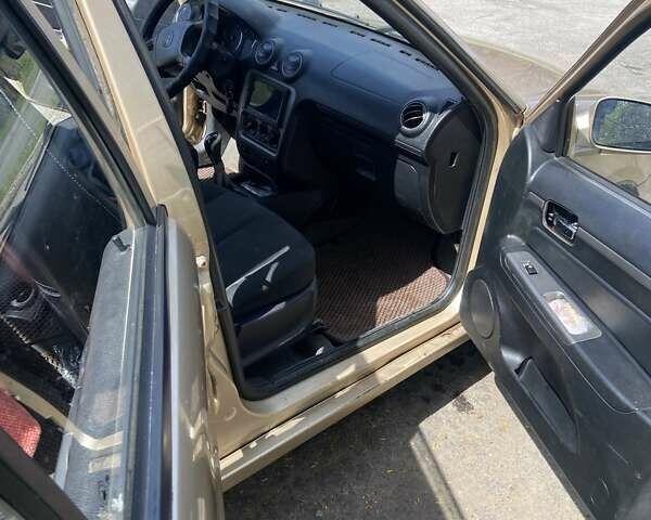 Джилі ЦК 2013 у Дніпро (Дніпропетровську) на Automoto.ua Жовтий Джилі ЦК, об'ємом двигуна 1.5 л та пробігом 200 тис. км за 1800 $, фото 6 на Automoto.ua