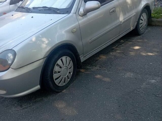 Серый Джили ЦК, объемом двигателя 0 л и пробегом 98 тыс. км за 1999 $, фото 1 на Automoto.ua