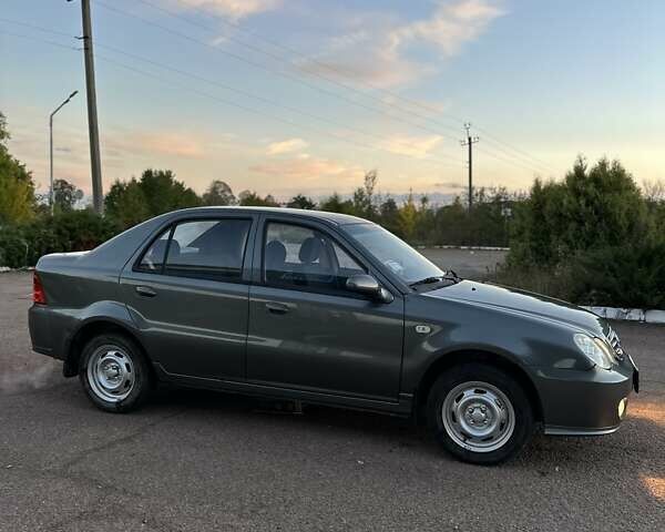 Серый Джили ЦК, объемом двигателя 1.5 л и пробегом 2 тыс. км за 3999 $, фото 2 на Automoto.ua