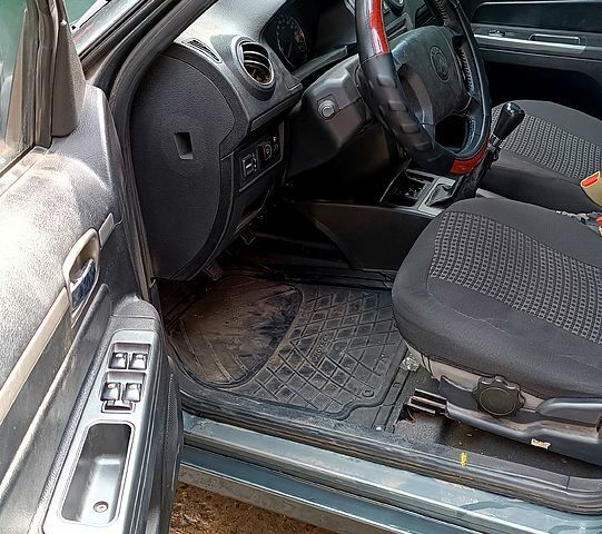 Сірий Джилі ЦК, об'ємом двигуна 1.5 л та пробігом 0 тис. км за 2500 $, фото 1 на Automoto.ua