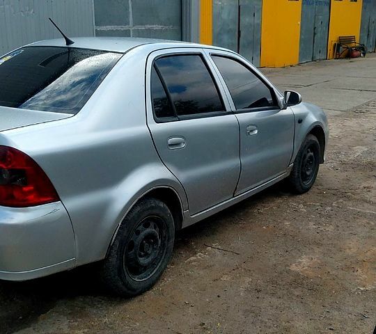 Серый Джили ЦК, объемом двигателя 1.5 л и пробегом 250 тыс. км за 2000 $, фото 2 на Automoto.ua