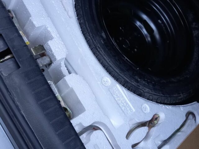 Серый Джили ЦК, объемом двигателя 1.5 л и пробегом 1 тыс. км за 4500 $, фото 22 на Automoto.ua