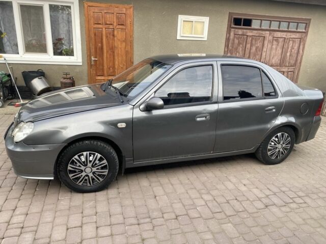Джилі ЦК 2011 у Кицмане на Automoto.ua Сірий Джилі ЦК, об'ємом двигуна 1.5 л та пробігом 75 тис. км за 1700 $, фото 1 на Automoto.ua