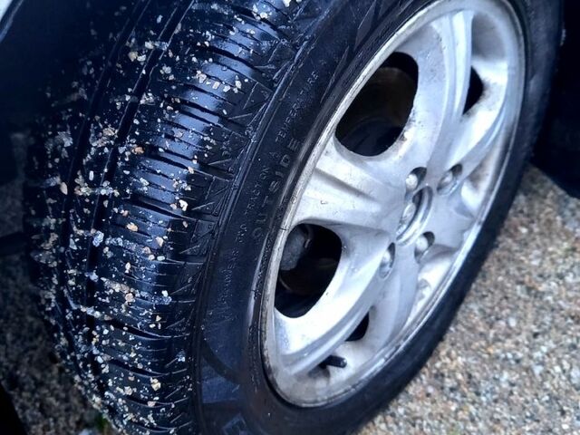 Сірий Джилі ЦК, об'ємом двигуна 1.5 л та пробігом 1420 тис. км за 1650 $, фото 2 на Automoto.ua