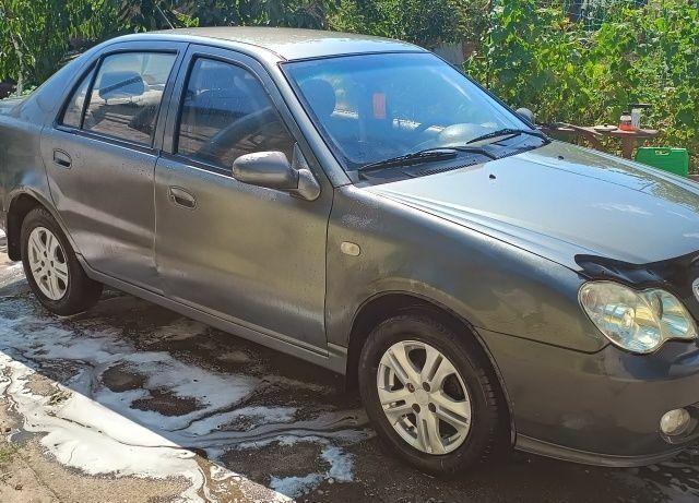 Серый Джили ЦК, объемом двигателя 1.5 л и пробегом 233 тыс. км за 1999 $, фото 2 на Automoto.ua