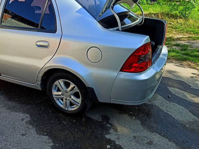 Серый Джили ЦК, объемом двигателя 1.5 л и пробегом 92 тыс. км за 2000 $, фото 11 на Automoto.ua