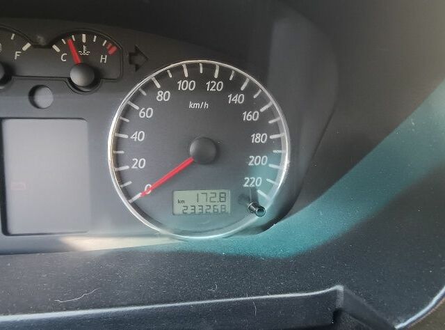 Серый Джили ЦК, объемом двигателя 1.5 л и пробегом 233 тыс. км за 1999 $, фото 4 на Automoto.ua