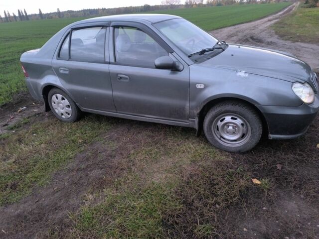 Джилі ЦК 2013 у Чернігові на Automoto.ua Сірий Джилі ЦК, об'ємом двигуна 0 л та пробігом 121 тис. км за 1800 $, фото 5 на Automoto.ua