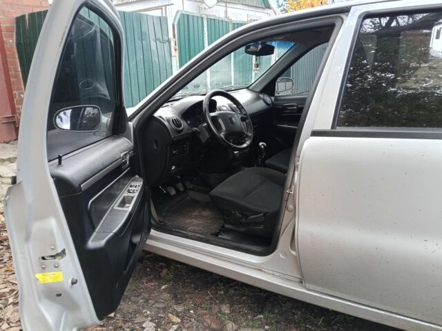 Джилі ЦК 2013 у Краматорске на Automoto.ua Сірий Джилі ЦК, об'ємом двигуна 1.5 л та пробігом 147 тис. км за 1790 $, фото 1 на Automoto.ua