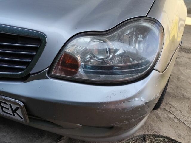 Серый Джили ЦК, объемом двигателя 1.5 л и пробегом 120 тыс. км за 2247 $, фото 1 на Automoto.ua