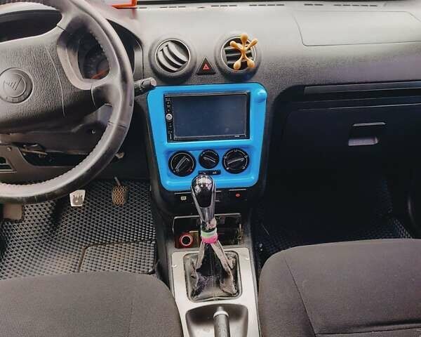 Джилі ЦК 2013 у Житомирі на Automoto.ua Сірий Джилі ЦК, об'ємом двигуна 1.5 л та пробігом 180 тис. км за 1800 $, фото 14 на Automoto.ua