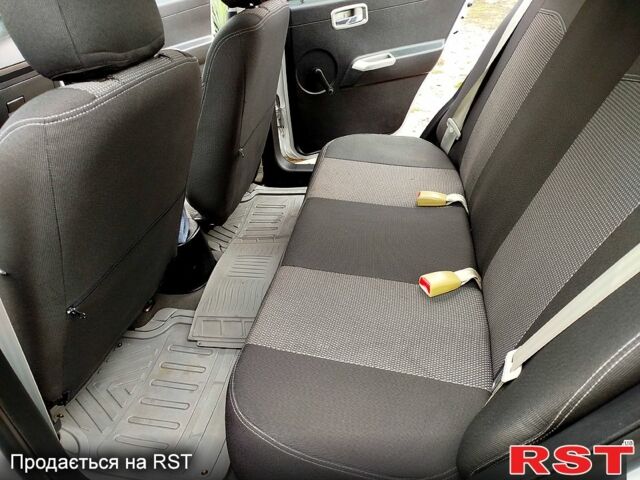 Сірий Джилі ЦК, об'ємом двигуна 1.5 л та пробігом 80 тис. км за 2800 $, фото 3 на Automoto.ua