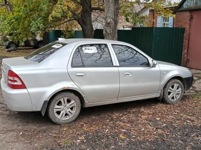 Джилі ЦК 2013 у Краматорске на Automoto.ua Сірий Джилі ЦК, об'ємом двигуна 1.5 л та пробігом 147 тис. км за 1790 $, фото 4 на Automoto.ua
