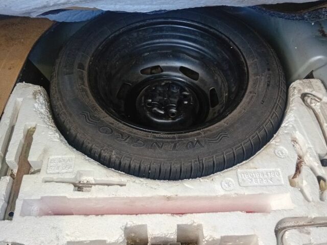 Сірий Джилі ЦК, об'ємом двигуна 1.5 л та пробігом 69 тис. км за 1400 $, фото 11 на Automoto.ua