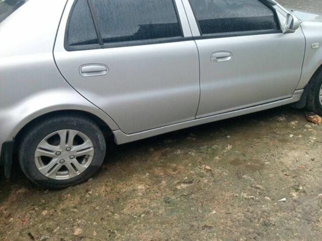 Сірий Джилі ЦК, об'ємом двигуна 1.5 л та пробігом 69 тис. км за 1400 $, фото 1 на Automoto.ua