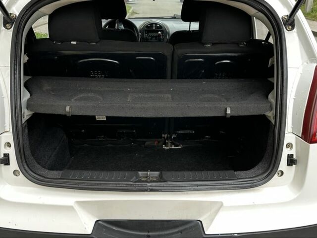 Белый Джили Другая, объемом двигателя 1.3 л и пробегом 186 тыс. км за 3500 $, фото 2 на Automoto.ua