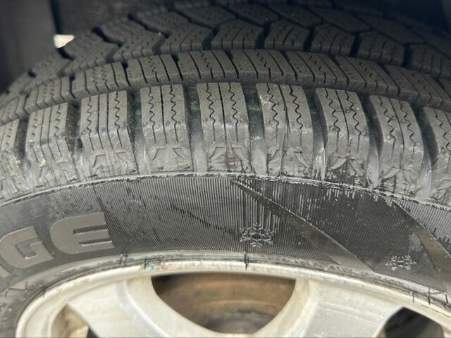 Белый Джили Другая, объемом двигателя 1.3 л и пробегом 186 тыс. км за 3500 $, фото 3 на Automoto.ua