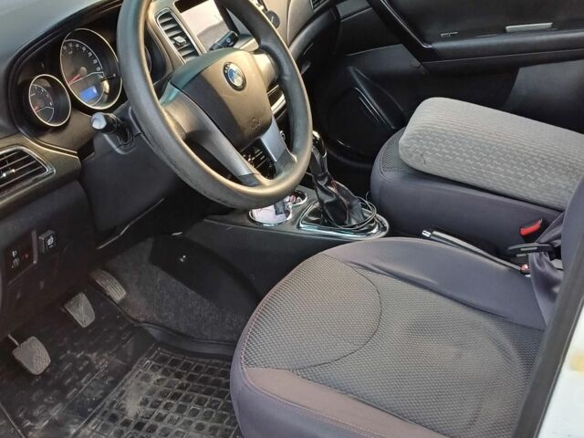 Белый Джили Другая, объемом двигателя 1.5 л и пробегом 185 тыс. км за 3000 $, фото 4 на Automoto.ua